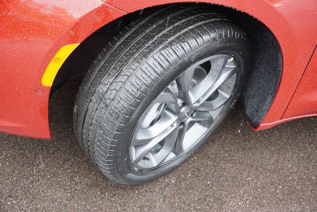 New 2026 Chrysler Pacifica Select image 9