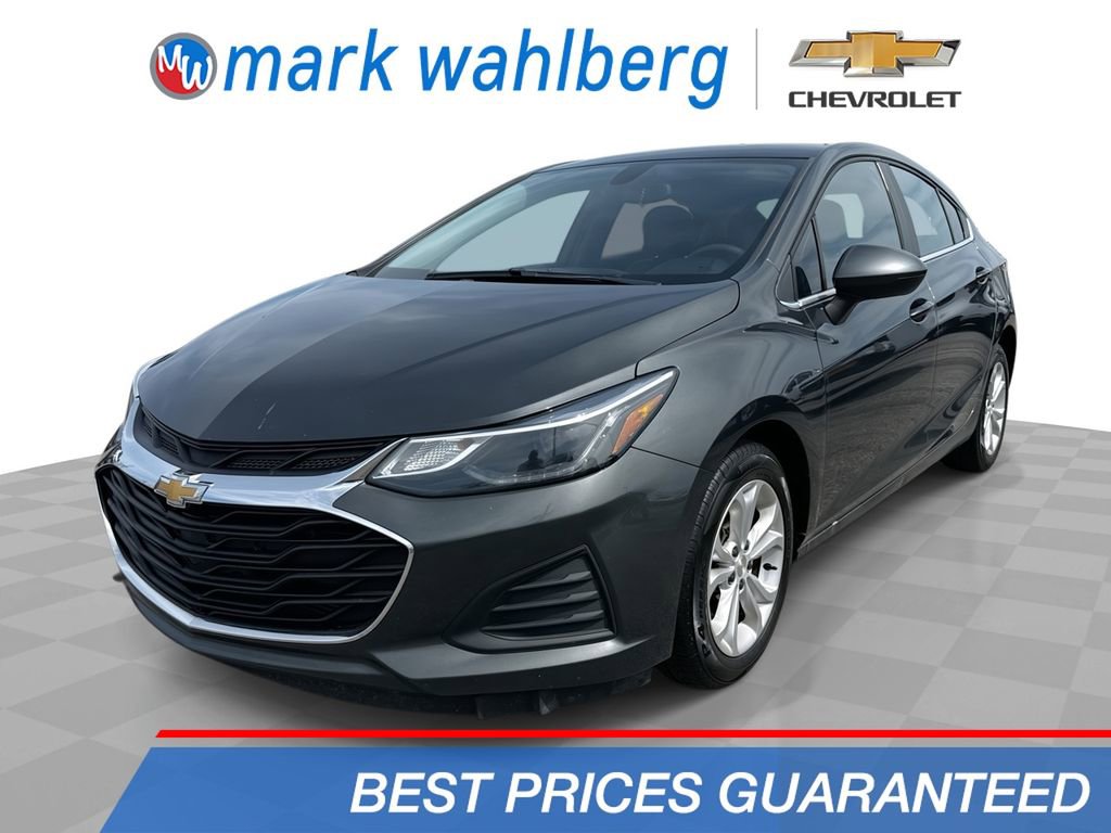 Used 2019 Chevrolet Cruze LT image 1