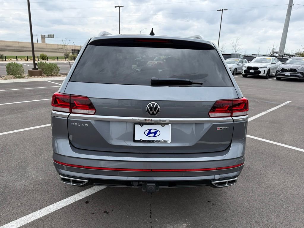 Used 2022 Volkswagen Atlas SEL Premium image 6