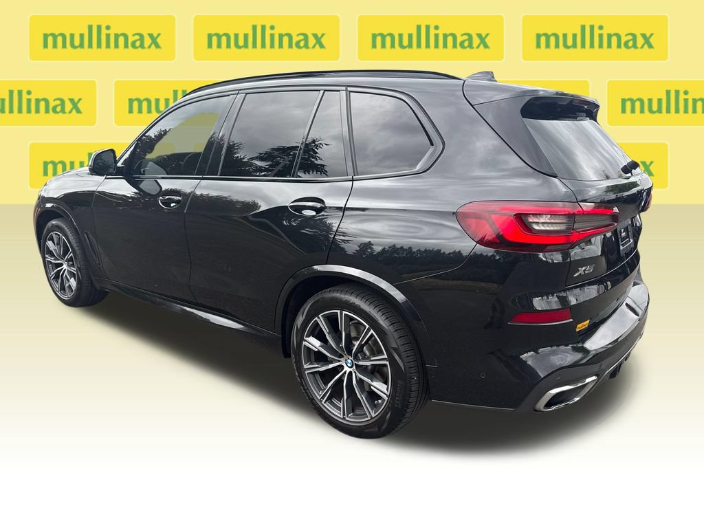 Used 2022 BMW X5 xDrive40i w/ M Sport Package AWD/4WD image 10