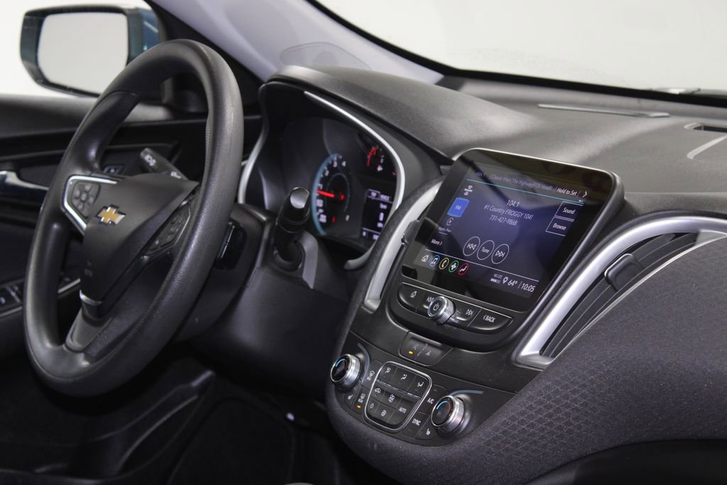 Used 2024 Chevrolet Malibu LT image 27