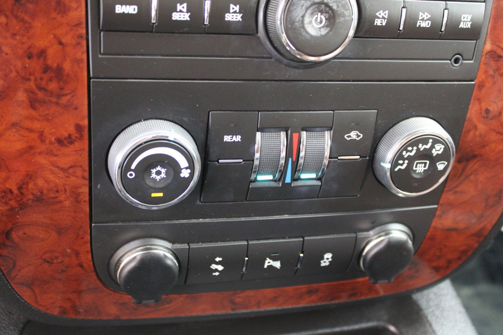 Used 2013 Chevrolet Tahoe LS w/ Texas Edition image 17