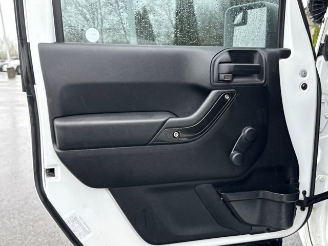 Used 2017 Jeep Wrangler Sport AWD/4WD image 10