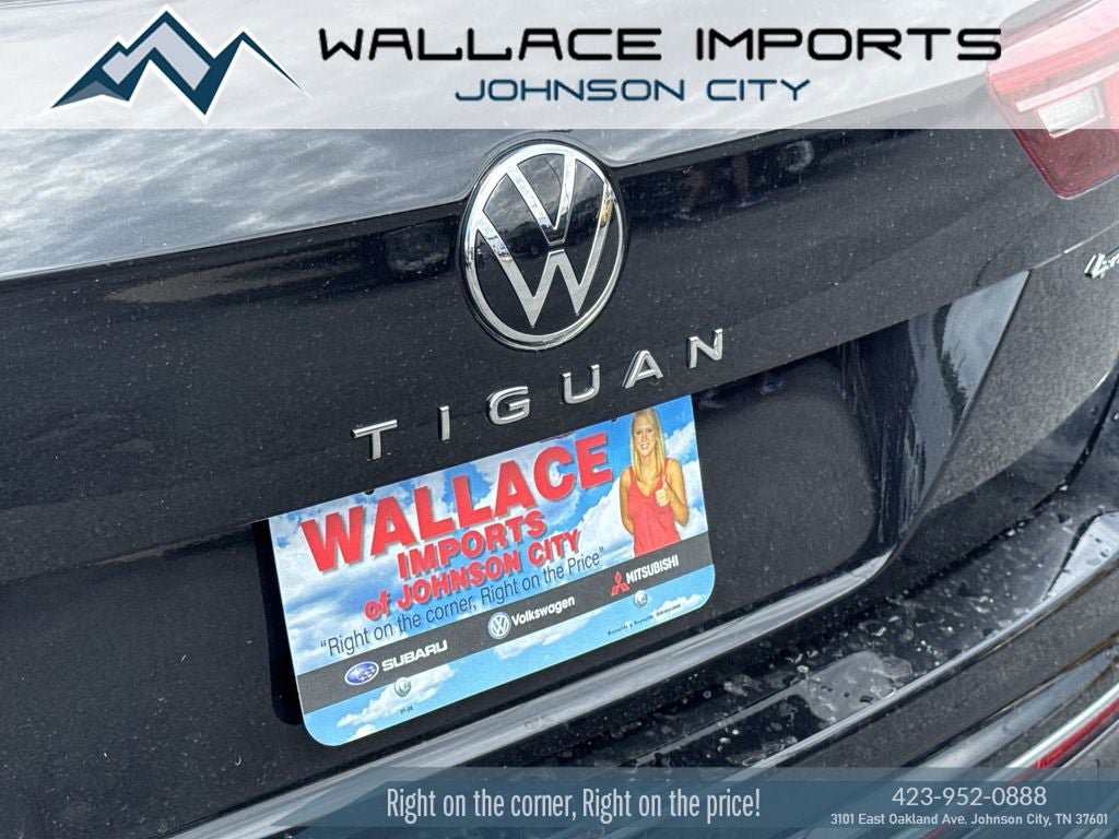 Used 2024 Volkswagen Tiguan SEL R-Line AWD/4WD image 10