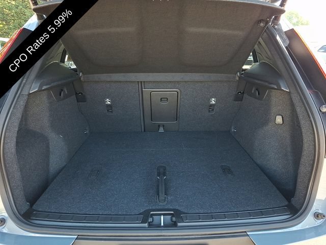 Certified 2023 Volvo XC40 B5 Ultimate w/ Climate Package AWD/4WD image 32