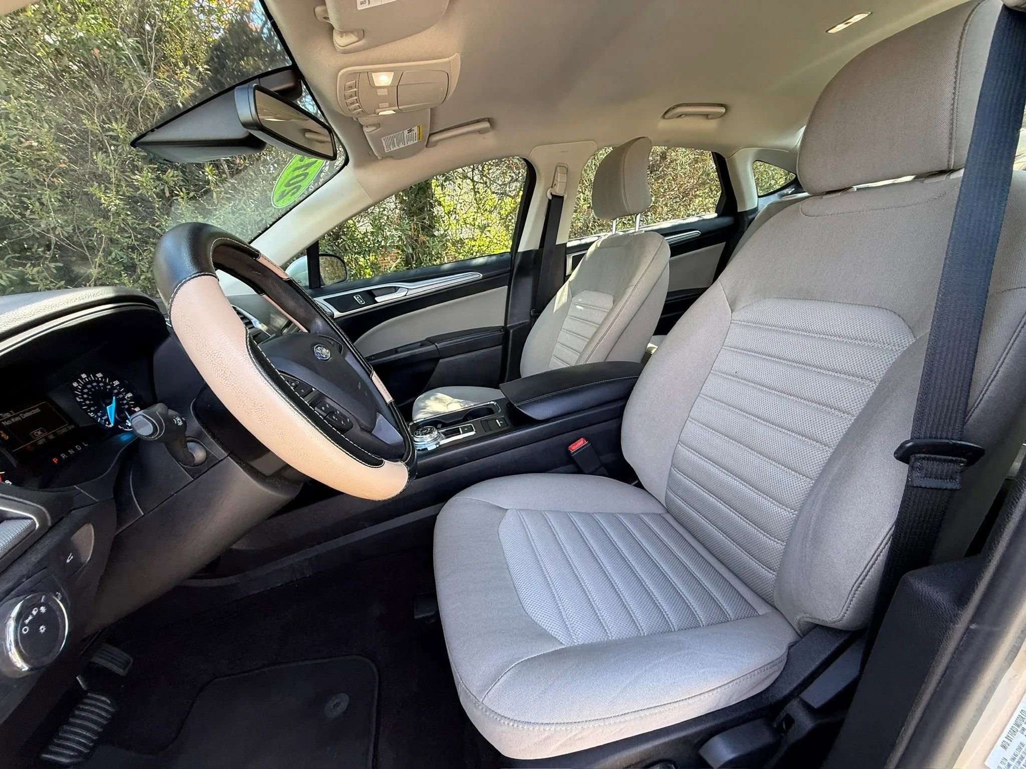 Used 2019 Ford Fusion S image 2