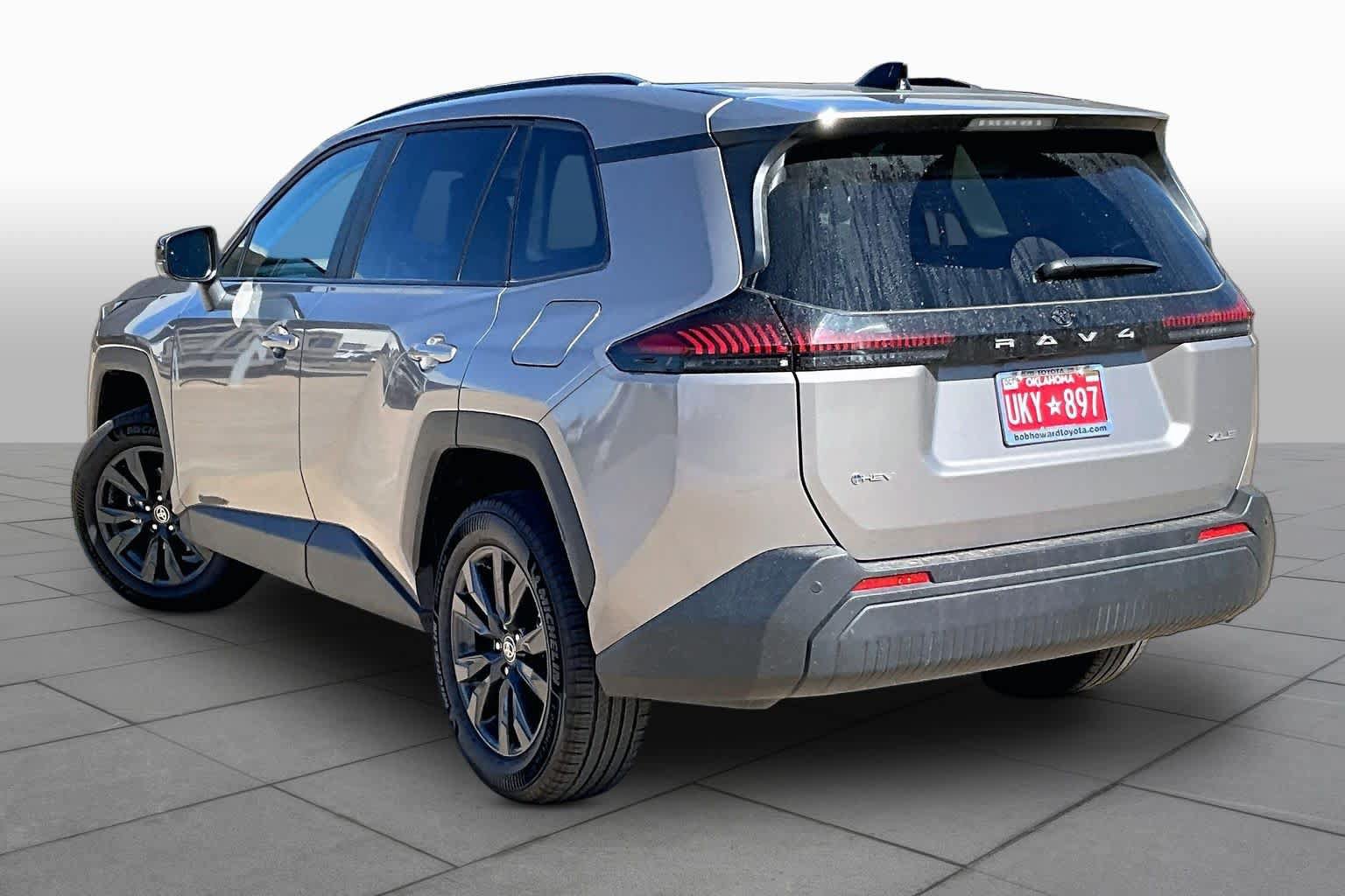 Used 2026 Toyota RAV4 XLE Premium FWD image 12