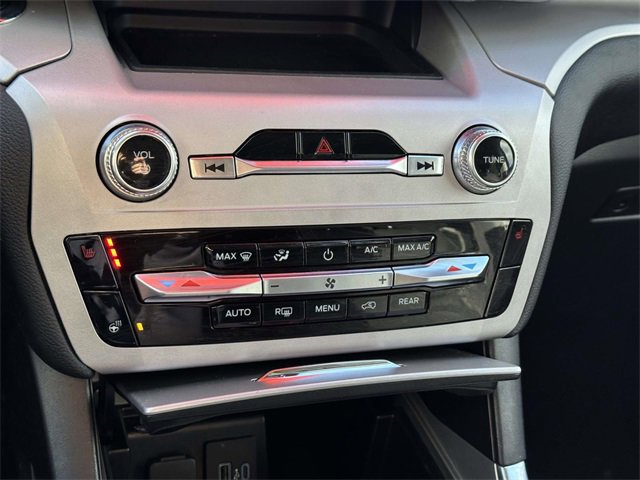 Used 2023 Ford Explorer XLT w/ Equipment Group 202A image 21