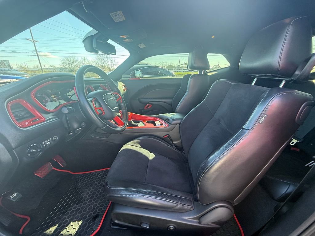 Used 2019 Dodge Challenger R/T w/ Plus Package image 12