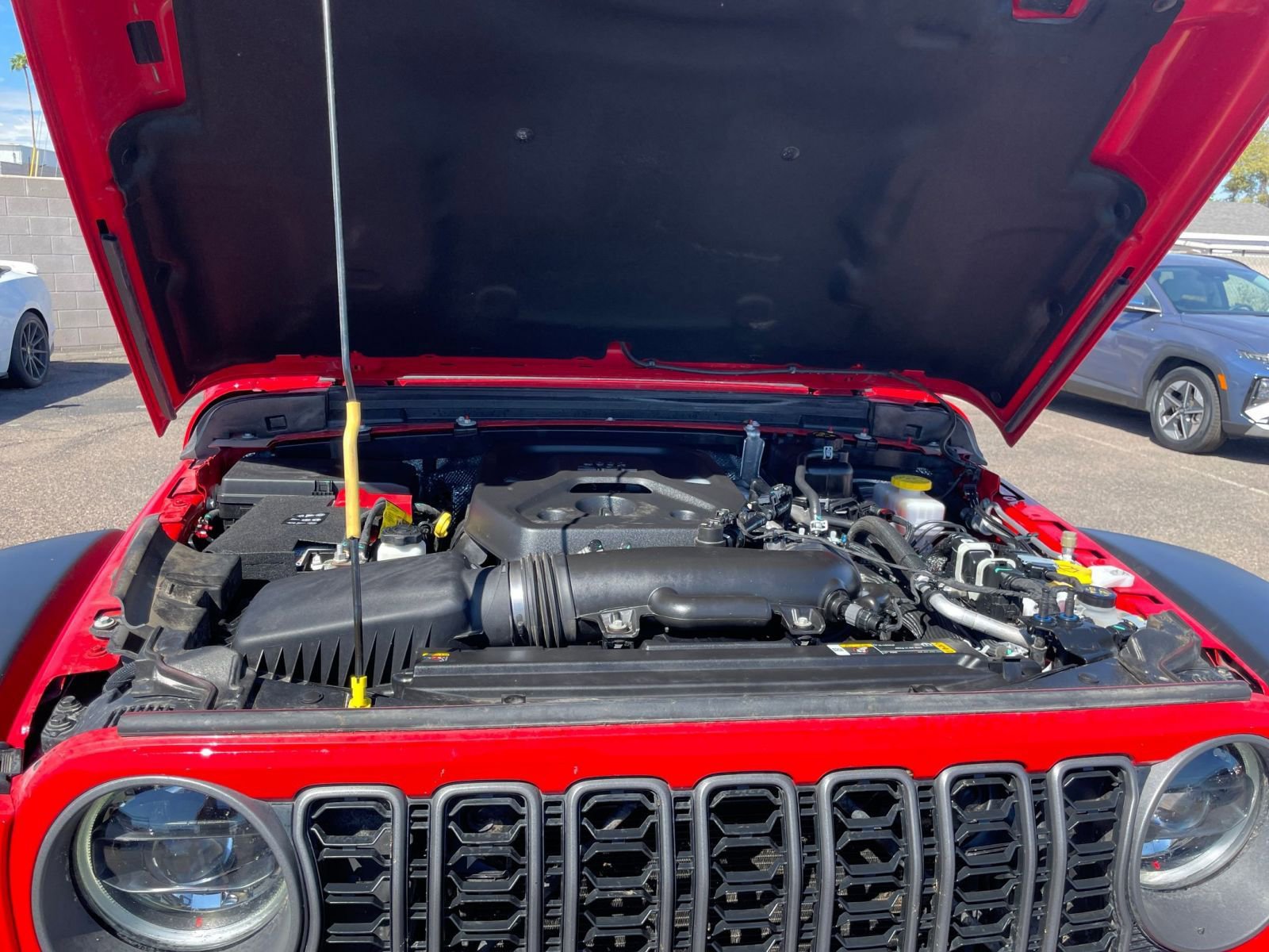 Used 2025 Jeep Wrangler Unlimited Rubicon image 32