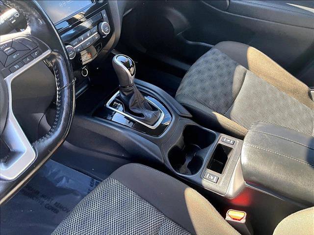 Used 2022 Nissan Rogue Sport SV image 12