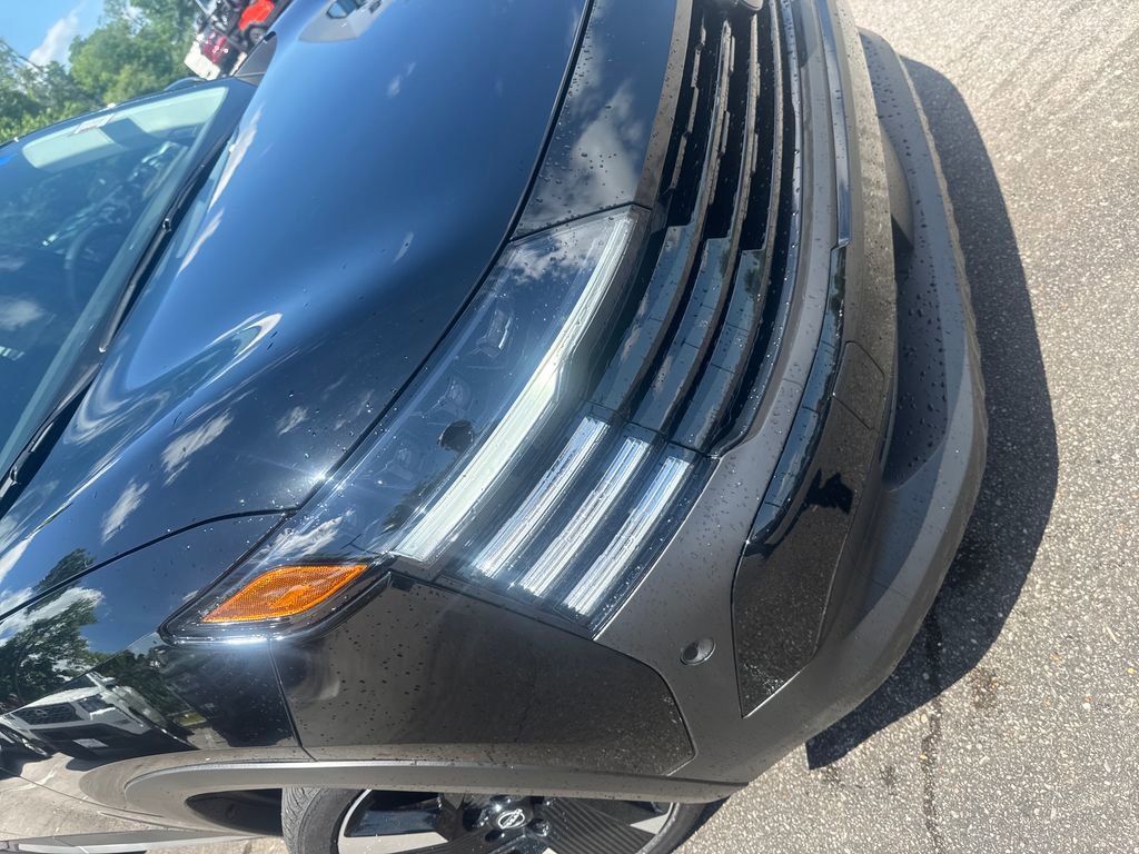 Used 2025 Nissan Kicks SR FWD image 35