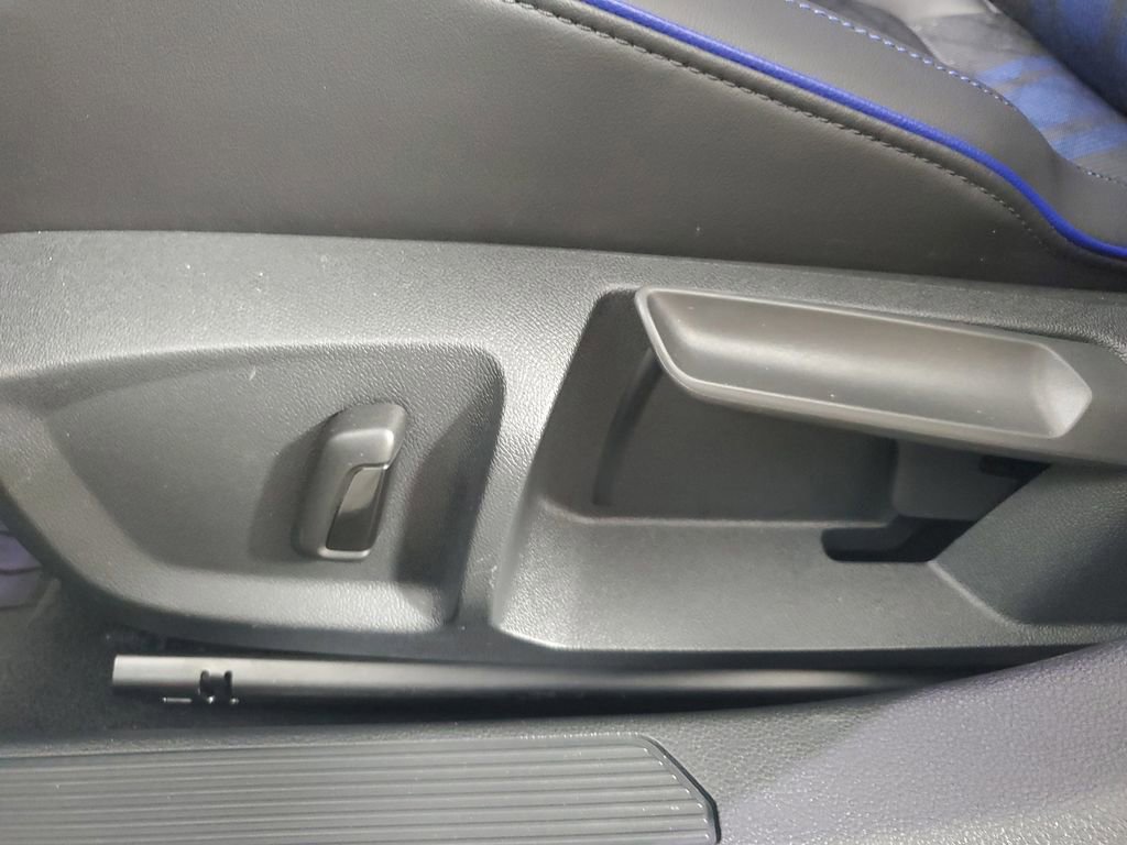 Used 2026 Volkswagen Golf w/ Euro Style Package AWD/4WD image 18