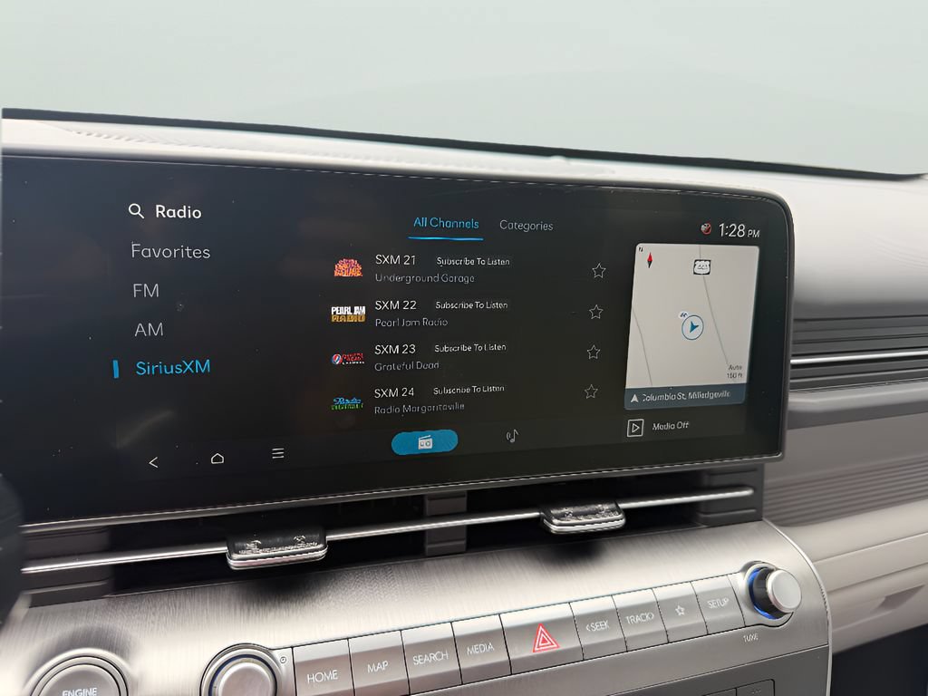 Used 2025 Hyundai Kona SEL FWD image 24