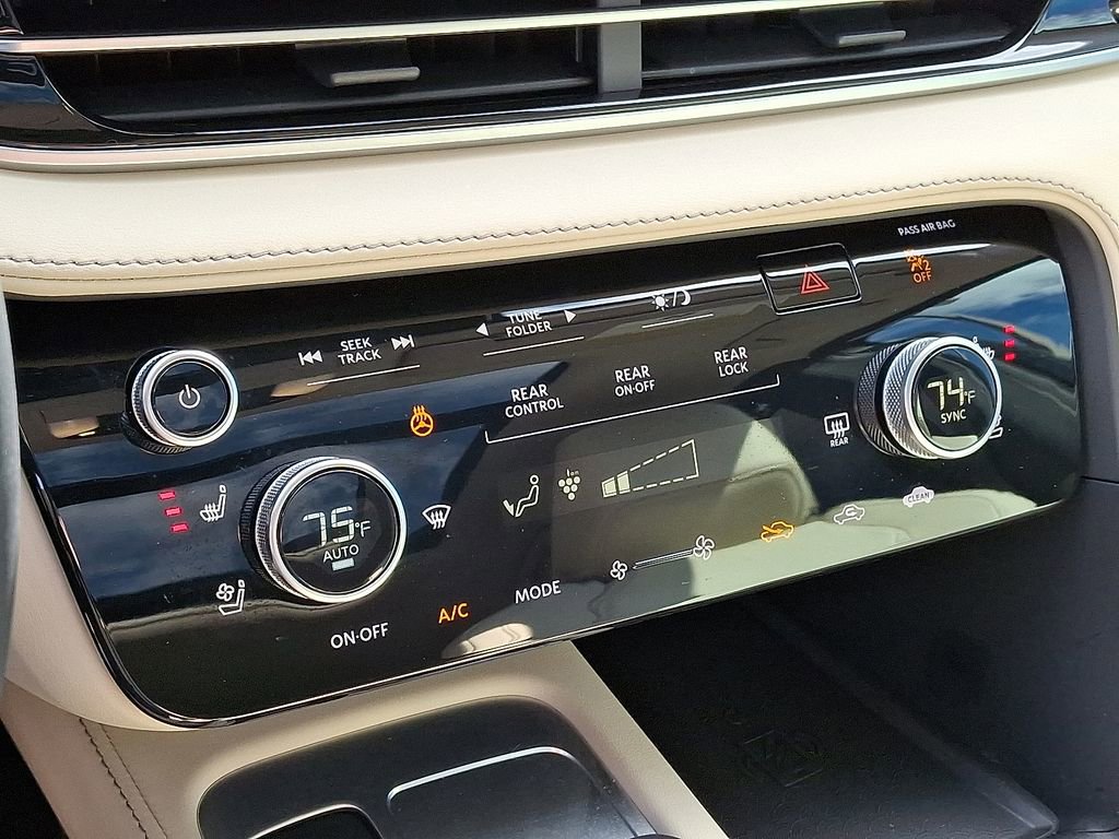 Used 2025 INFINITI QX60 Sensory w/ Vision Package image 17