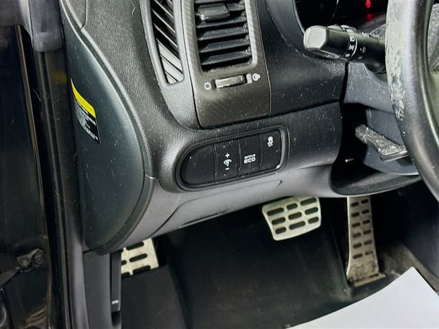 Used 2015 Kia Forte Koup SX FWD image 13