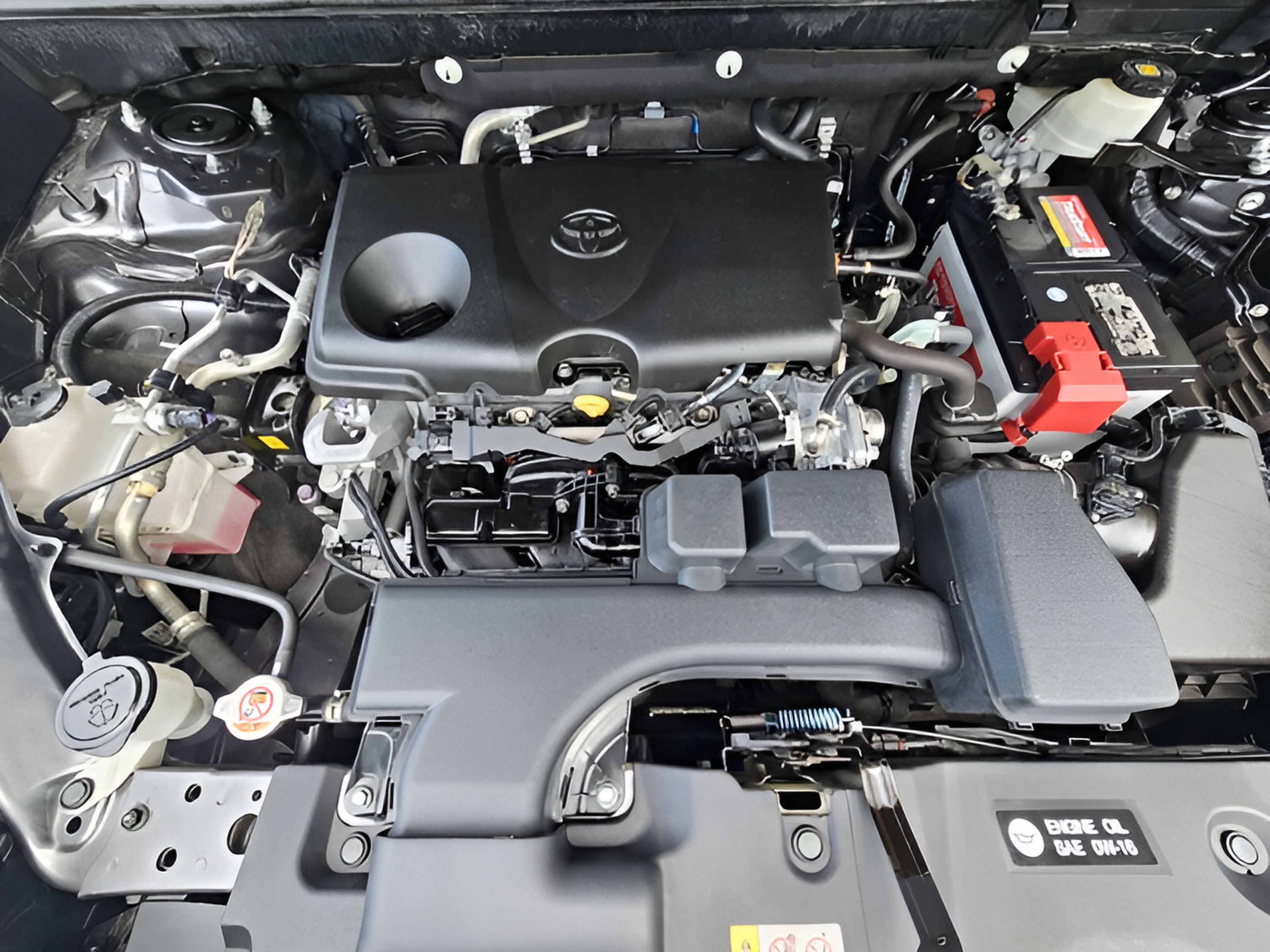 Used 2022 Toyota RAV4 XLE Premium FWD image 26