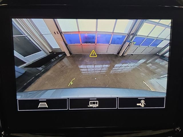 Used 2023 Chevrolet Traverse LT image 25