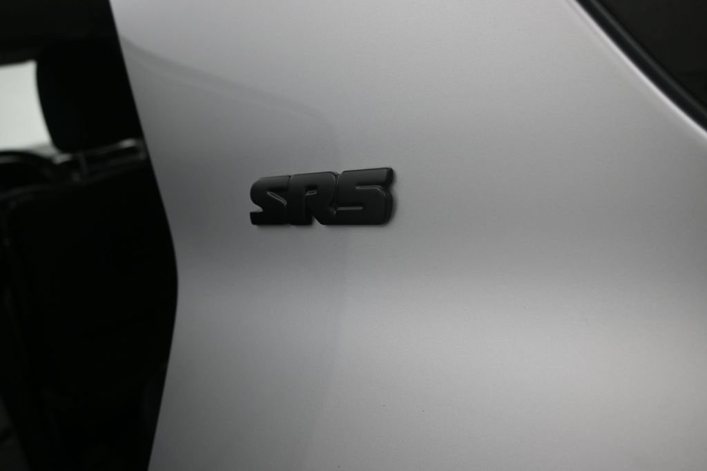 Used 2023 Toyota 4Runner SR5 AWD/4WD image 39