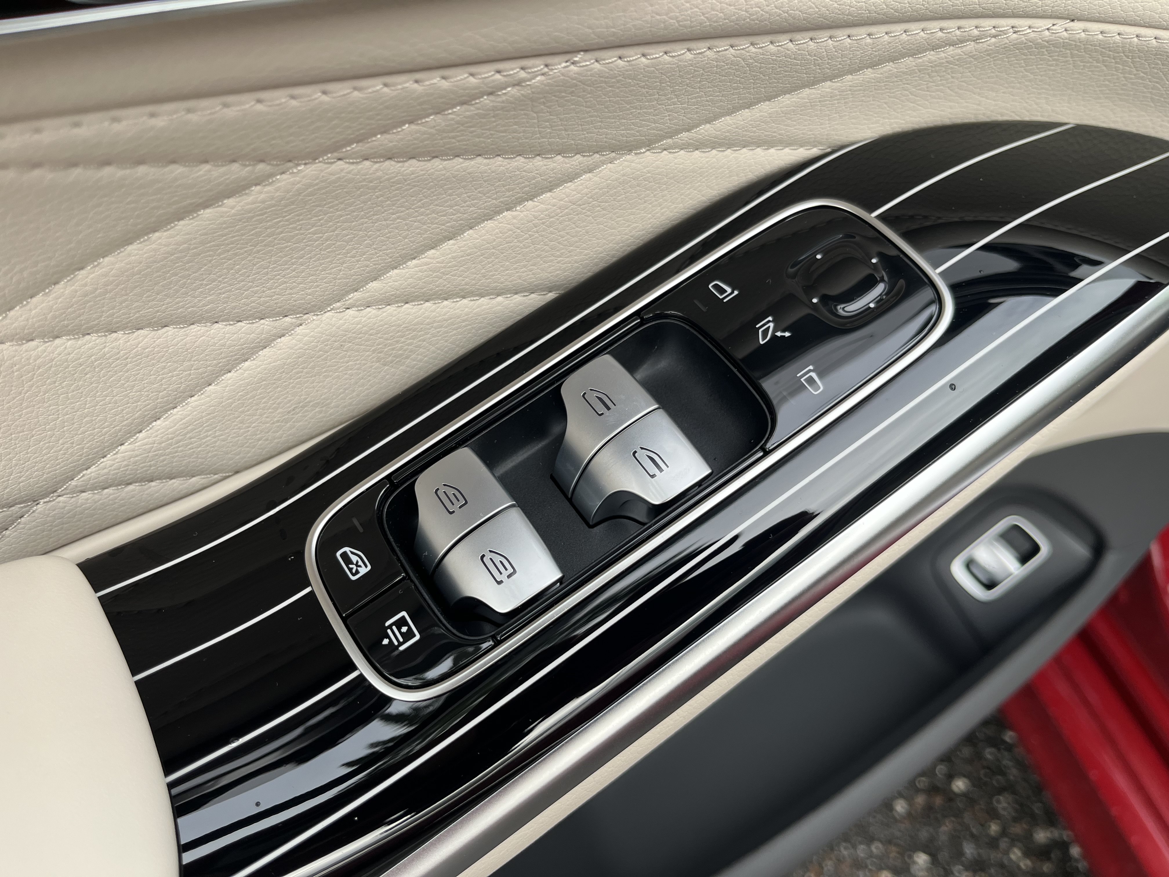 New 2027 Mercedes-Benz S 580 4MATIC Sedan image 15