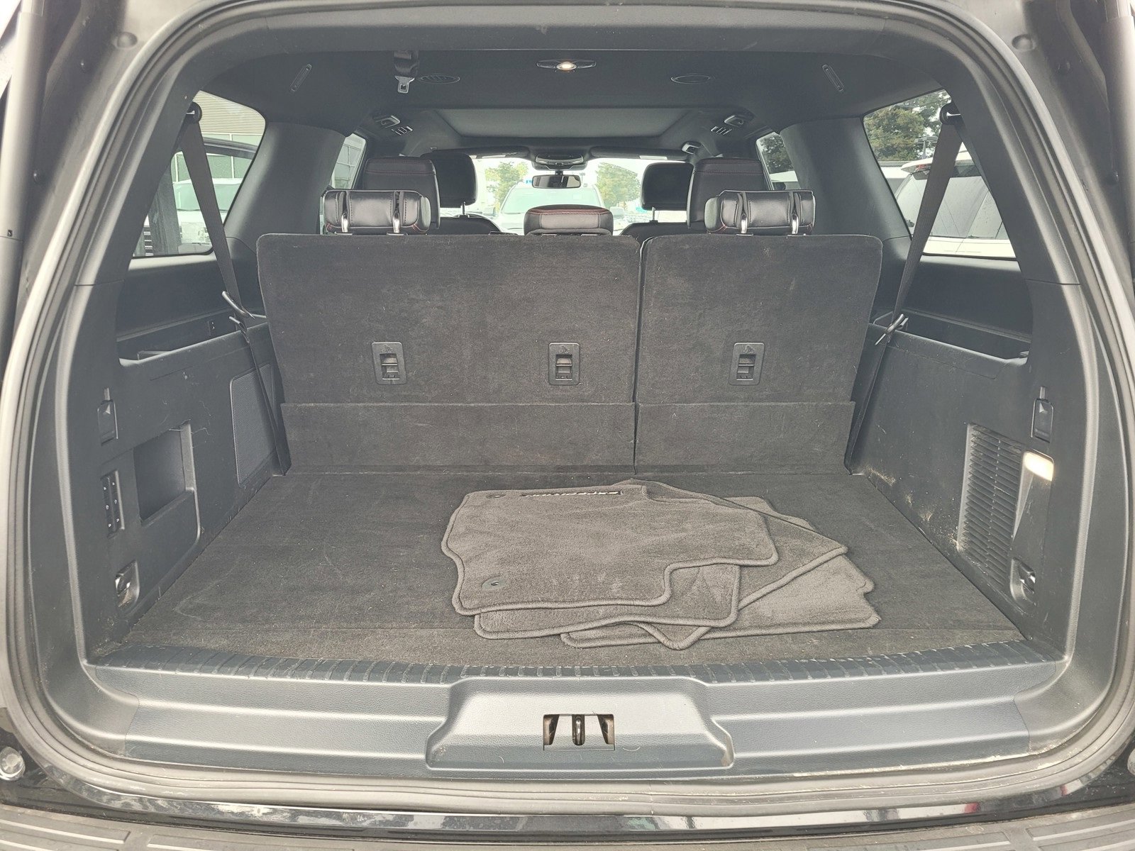 Used 2022 Ford Expedition Max Limited image 29