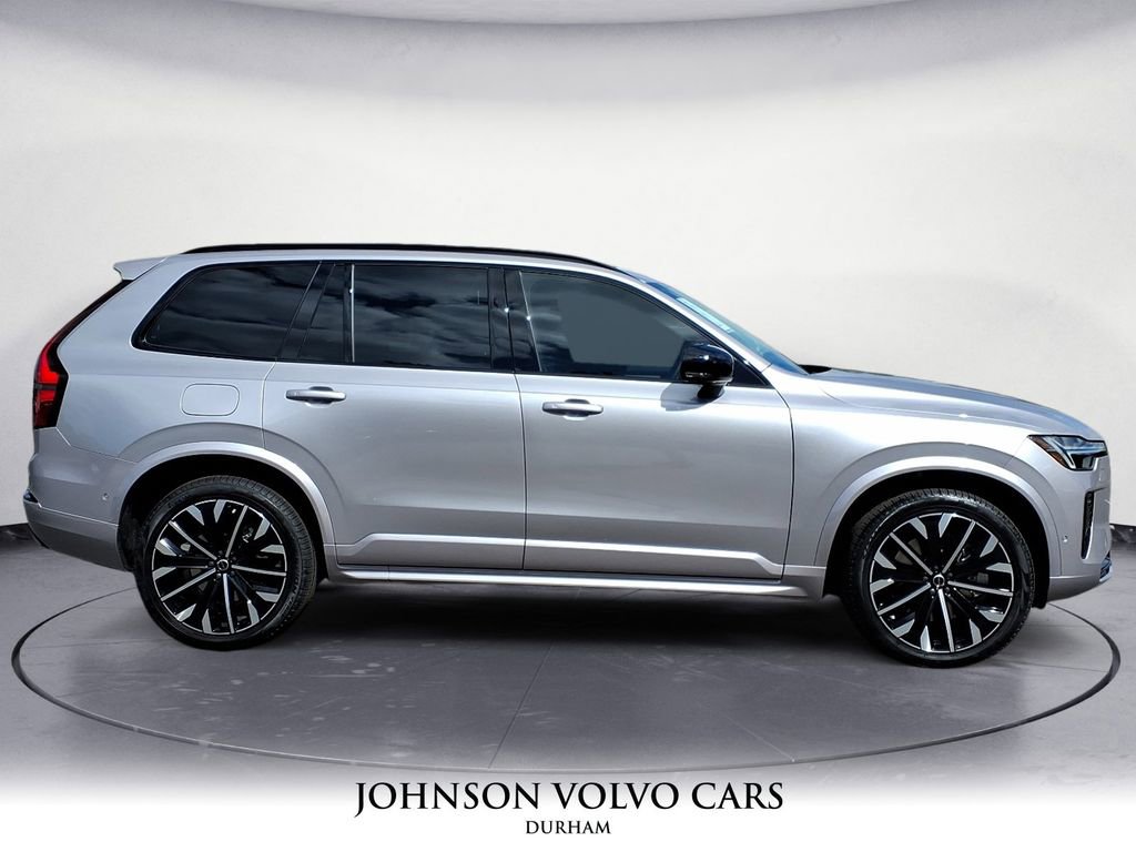 New 2026 Volvo XC90 T8 Ultra w/ Lounge Package image 2