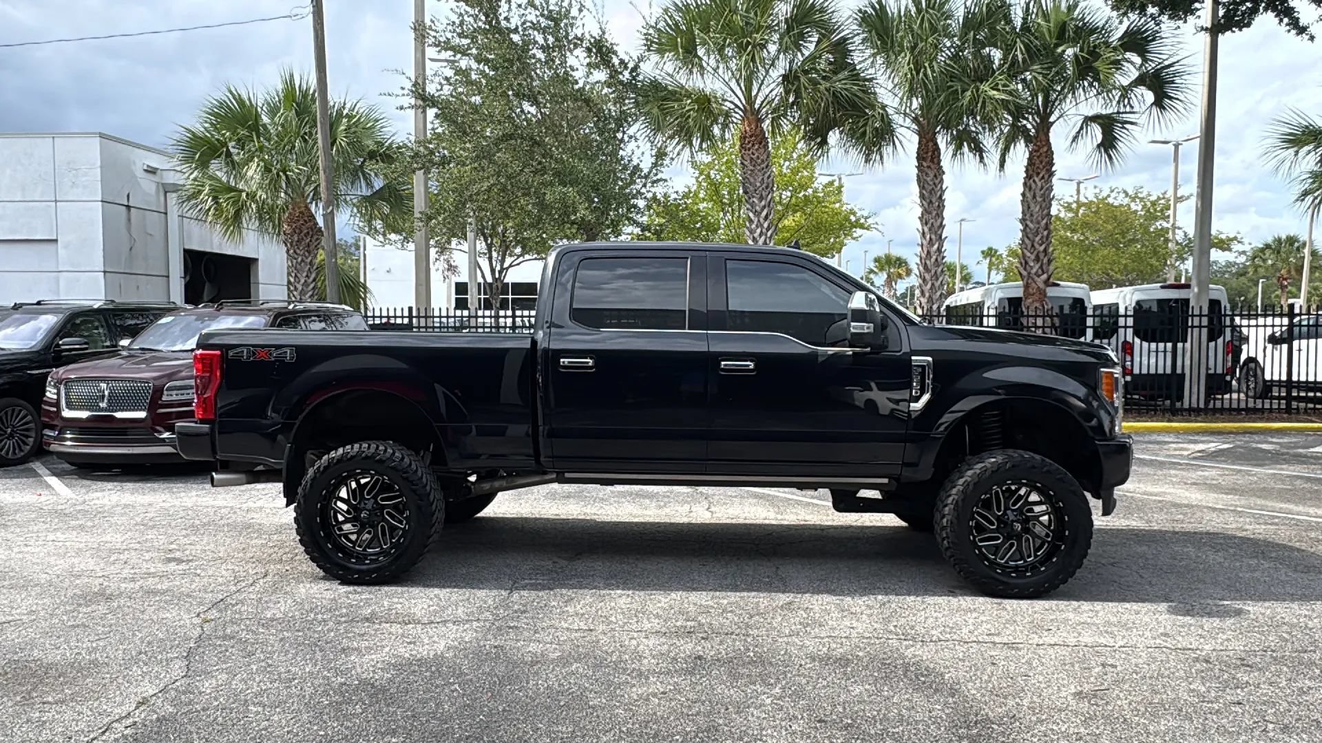 Used 2019 Ford F250 Platinum AWD/4WD image 6