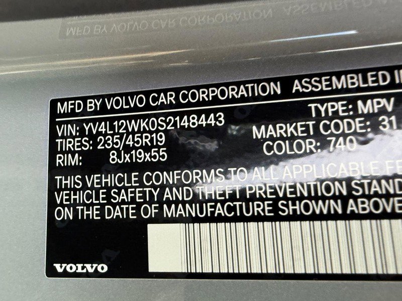 New 2025 Volvo V60 B5 Cross Country Plus w/ Protection Package Premier image 17