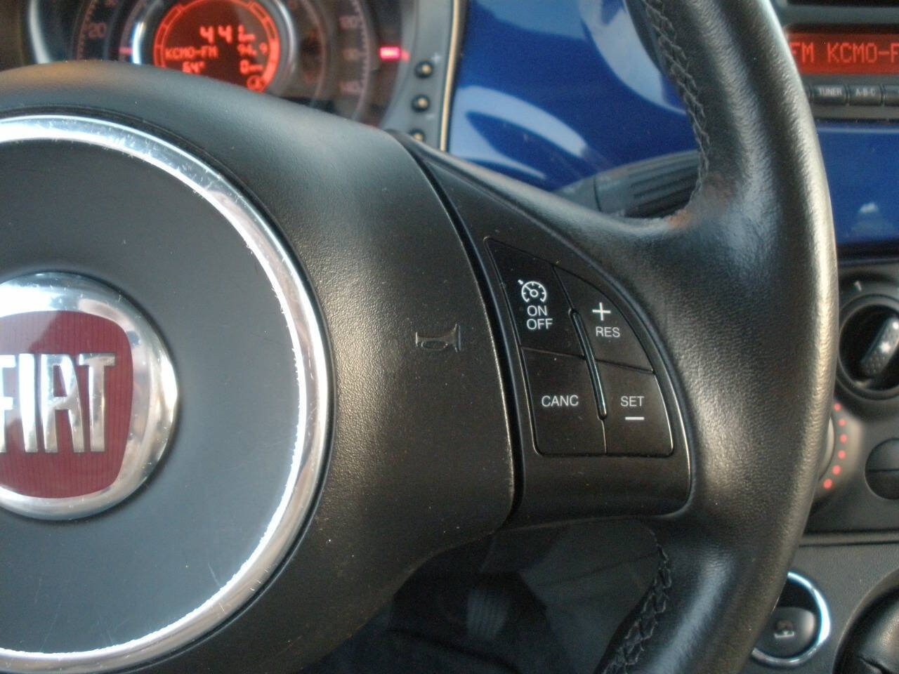Used 2012 FIAT 500 Sport w/ Safety & Sound Pkg FWD image 35