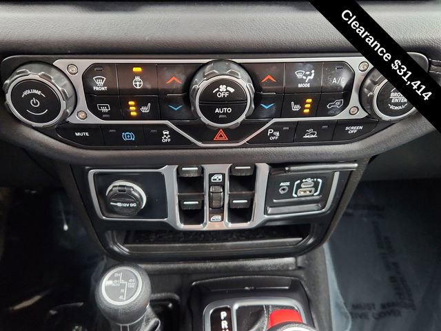 Used 2025 Jeep Wrangler Unlimited Sahara w/ Safety Group AWD/4WD image 40