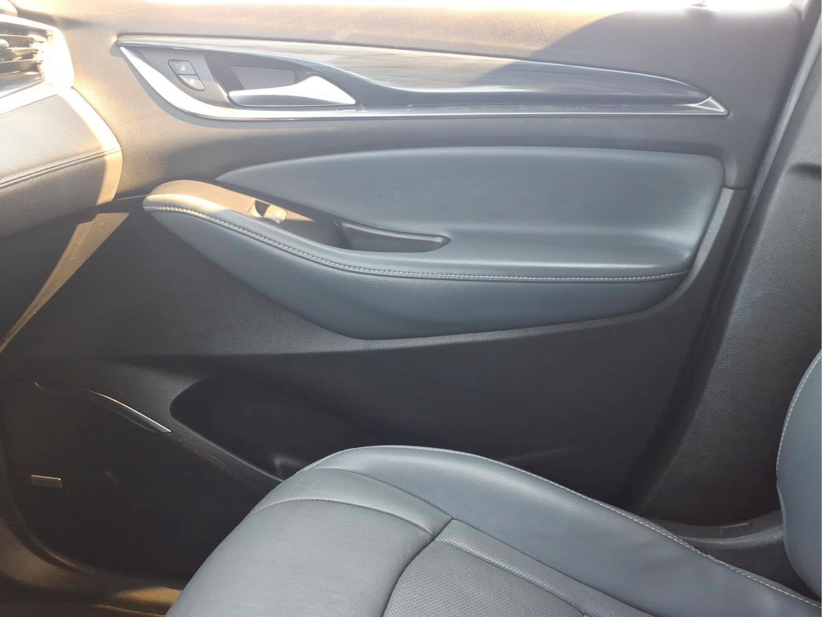 Used 2022 Buick Enclave Premium FWD image 28