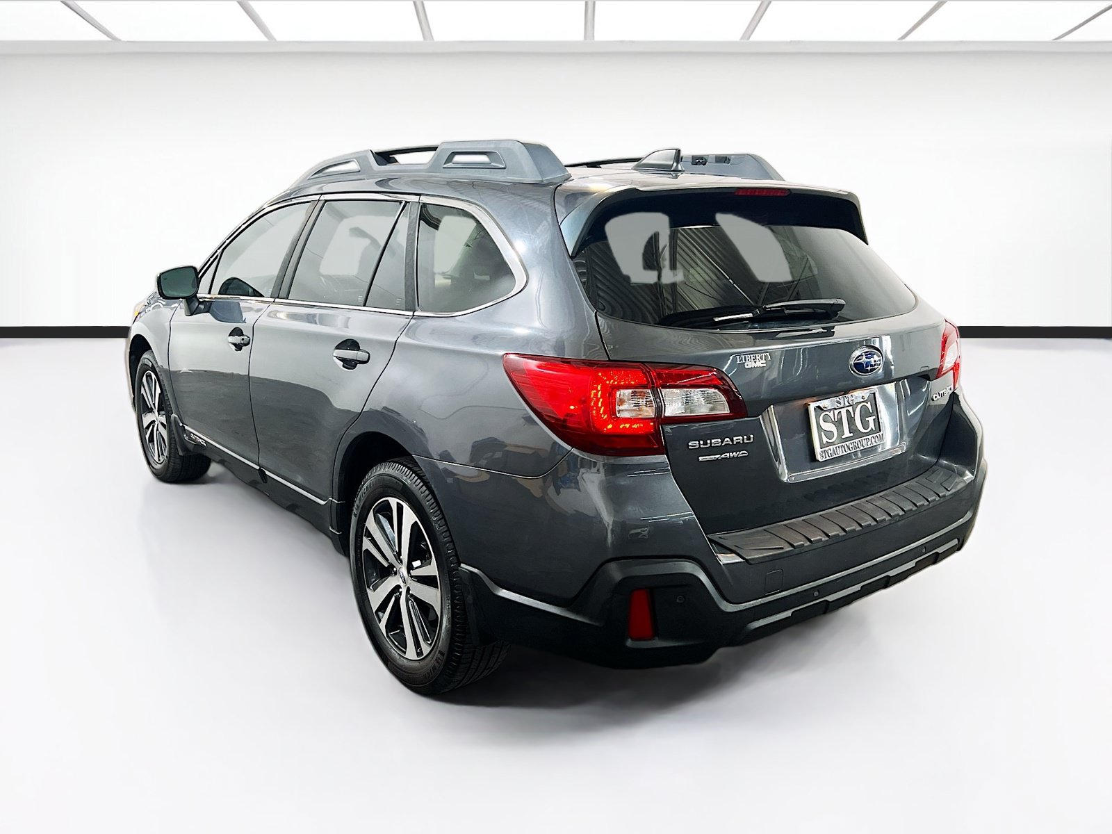 Used 2019 Subaru Outback 2.5i Limited AWD/4WD image 6
