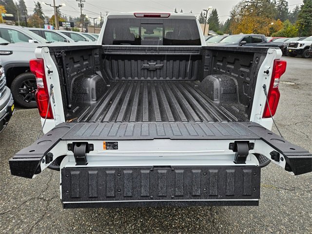 Used 2025 Chevrolet Silverado 1500 LT Trail Boss w/ Convenience Package II image 11