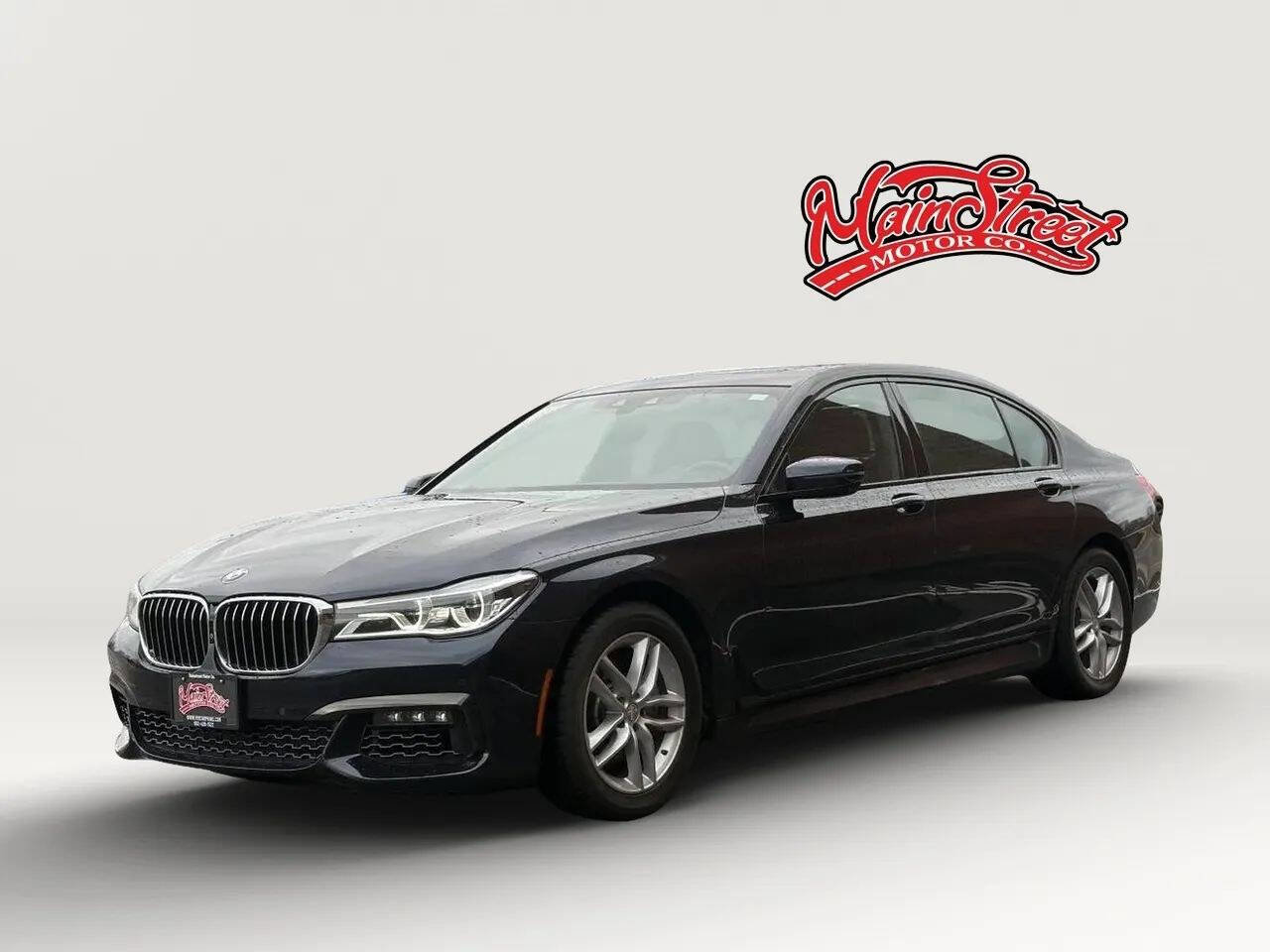 Used 2017 BMW 750i xDrive image 3