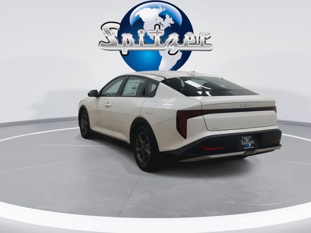 New 2026 Kia K4 LXS image 10