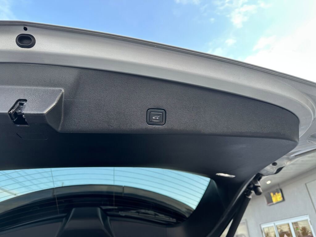 Used 2020 Cadillac XT6 Sport image 35