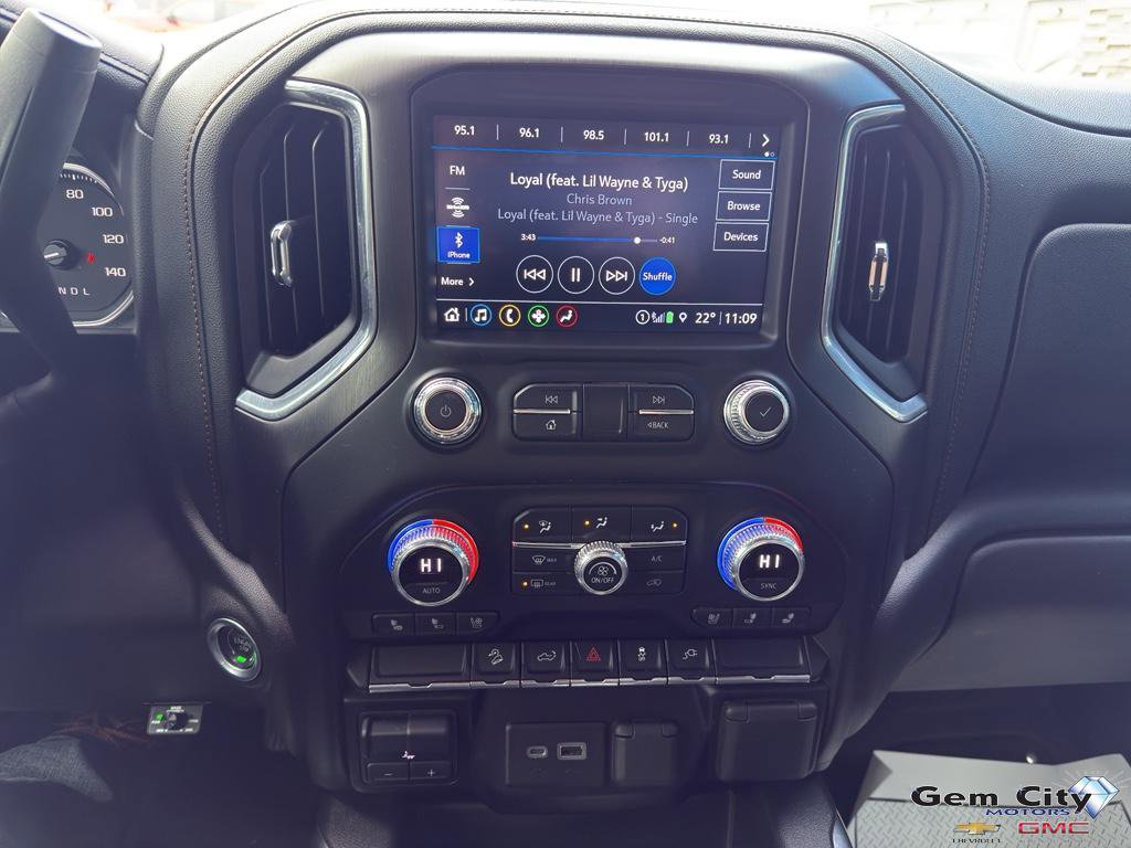 Used 2021 GMC Sierra 1500 AT4 image 16