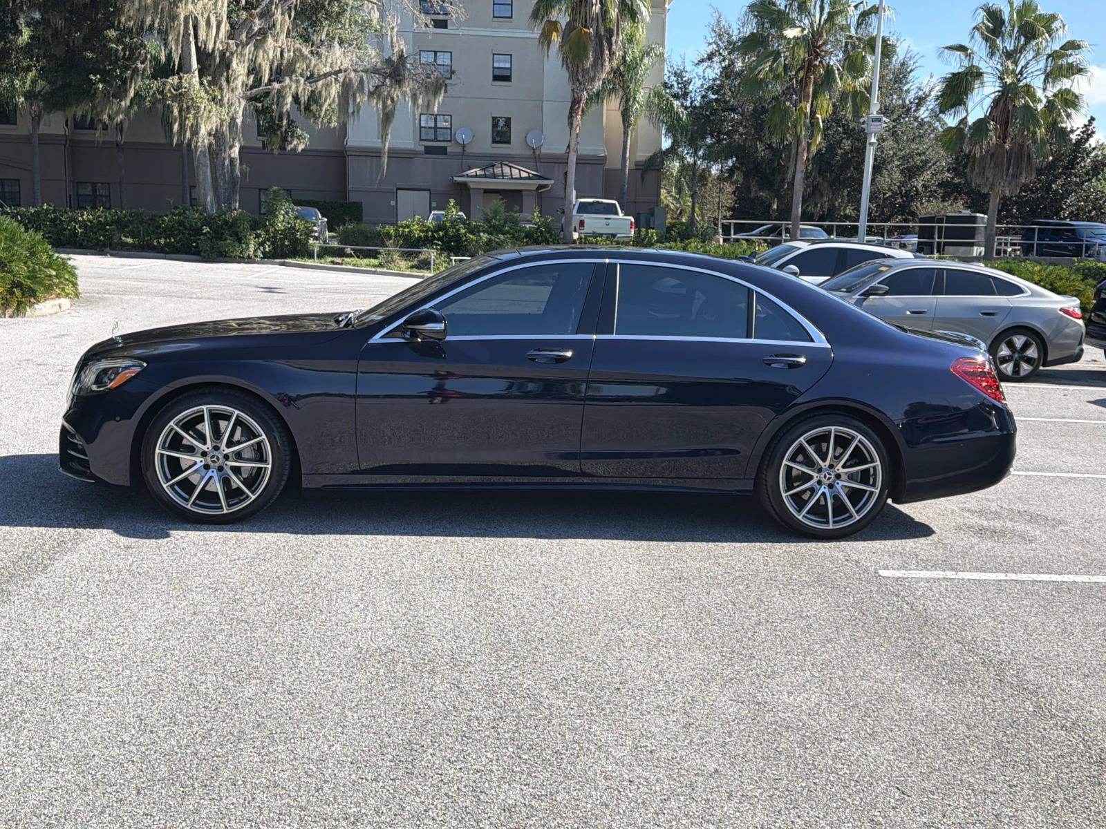 Used 2020 Mercedes-Benz S 560 Sedan image 6
