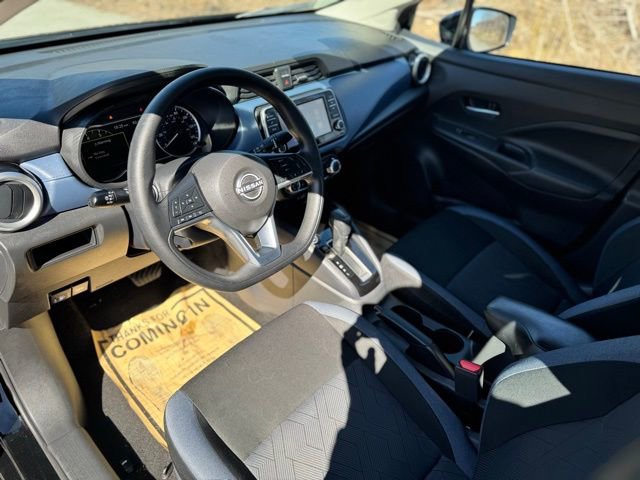 Used 2025 Nissan Versa SV image 9