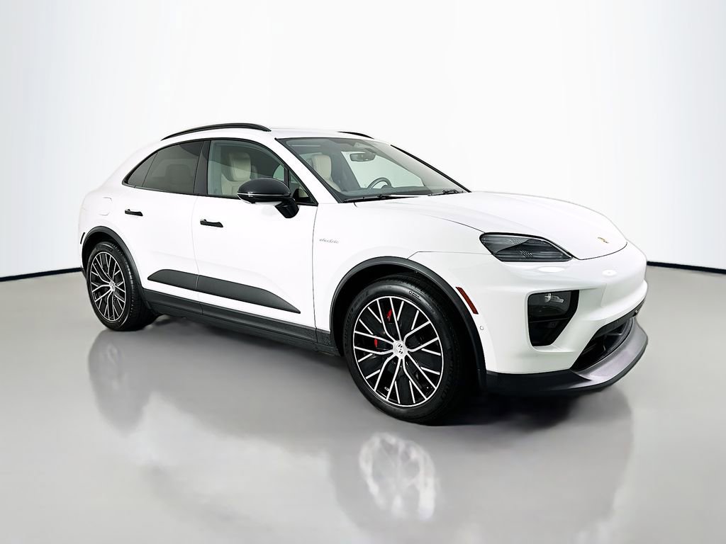 Used 2025 Porsche Macan 4S Electric image 7