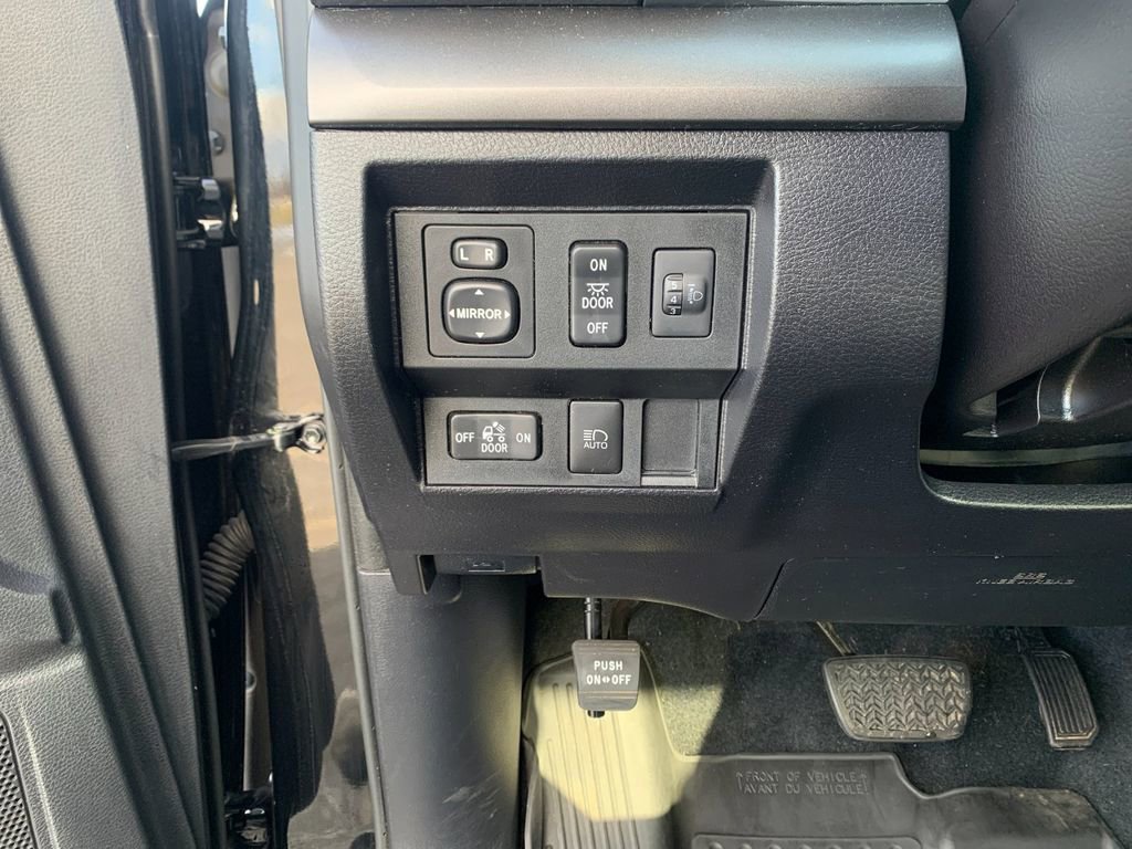 Used 2020 Toyota Tundra SR5 image 35
