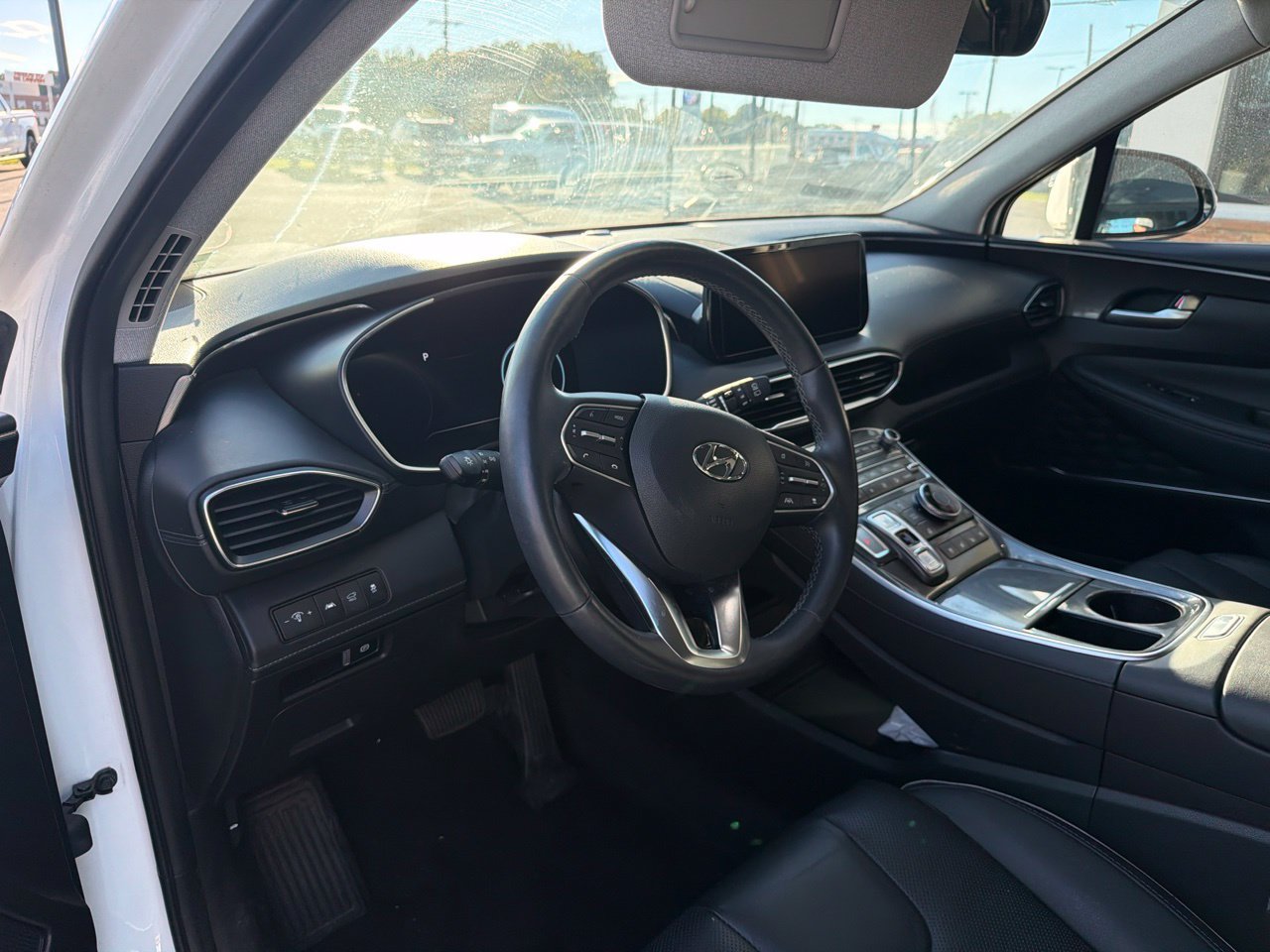Used 2023 Hyundai Santa Fe Limited w/ Cargo Package AWD/4WD image 4