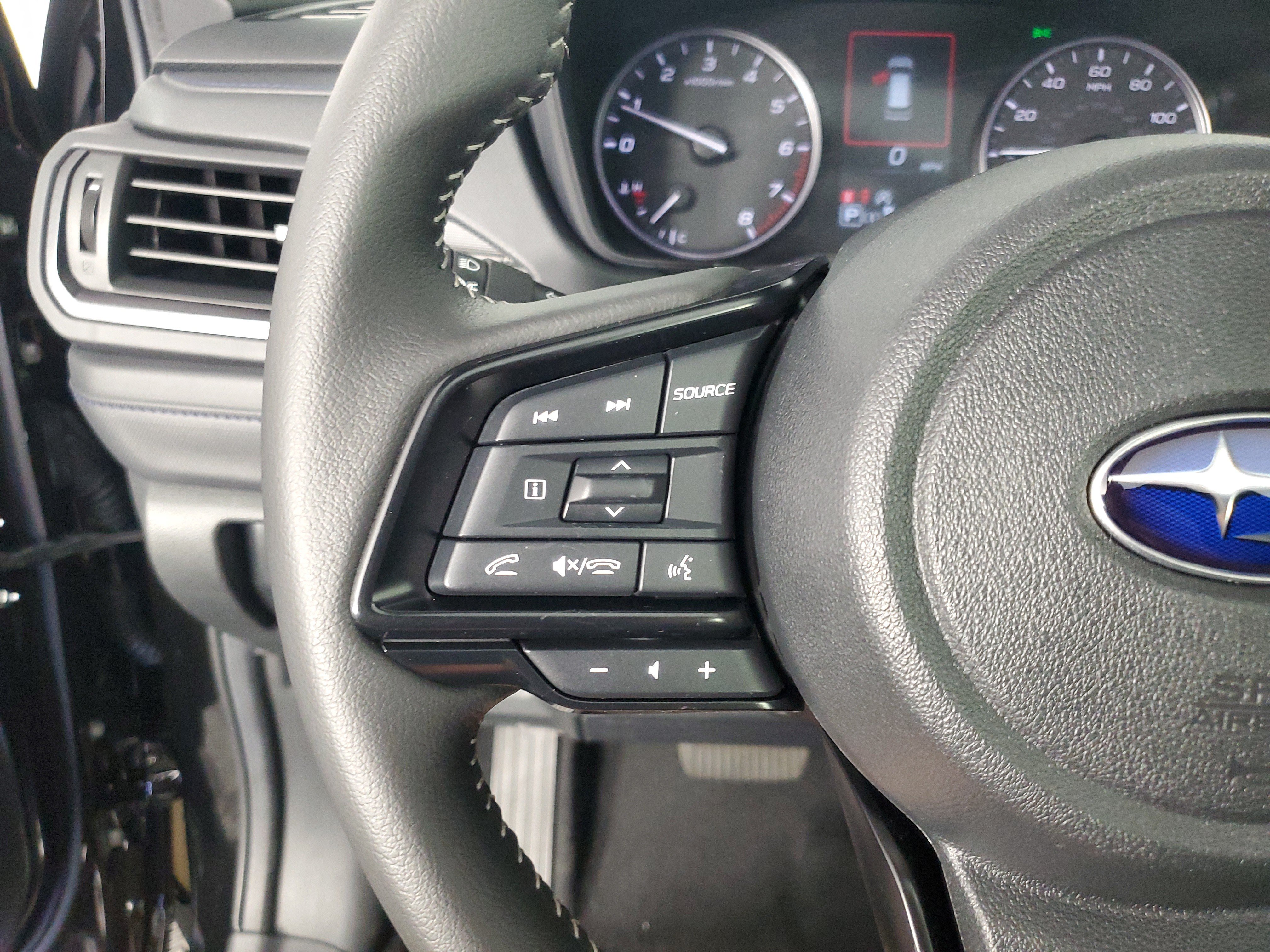 Used 2026 Subaru Forester Premium AWD/4WD image 25