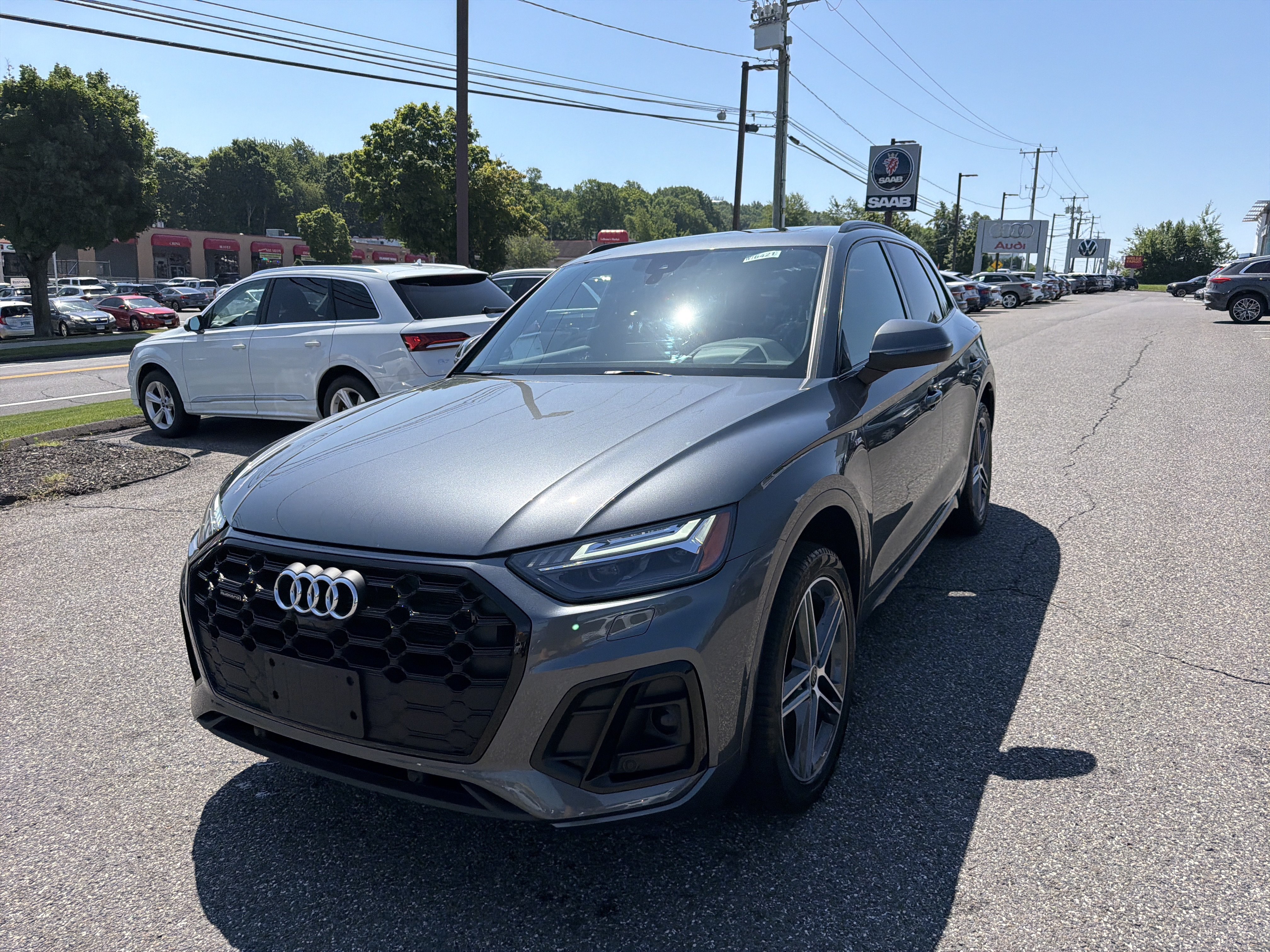 Certified 2023 Audi Q5 e Prestige w/ Prestige Package AWD/4WD image 3