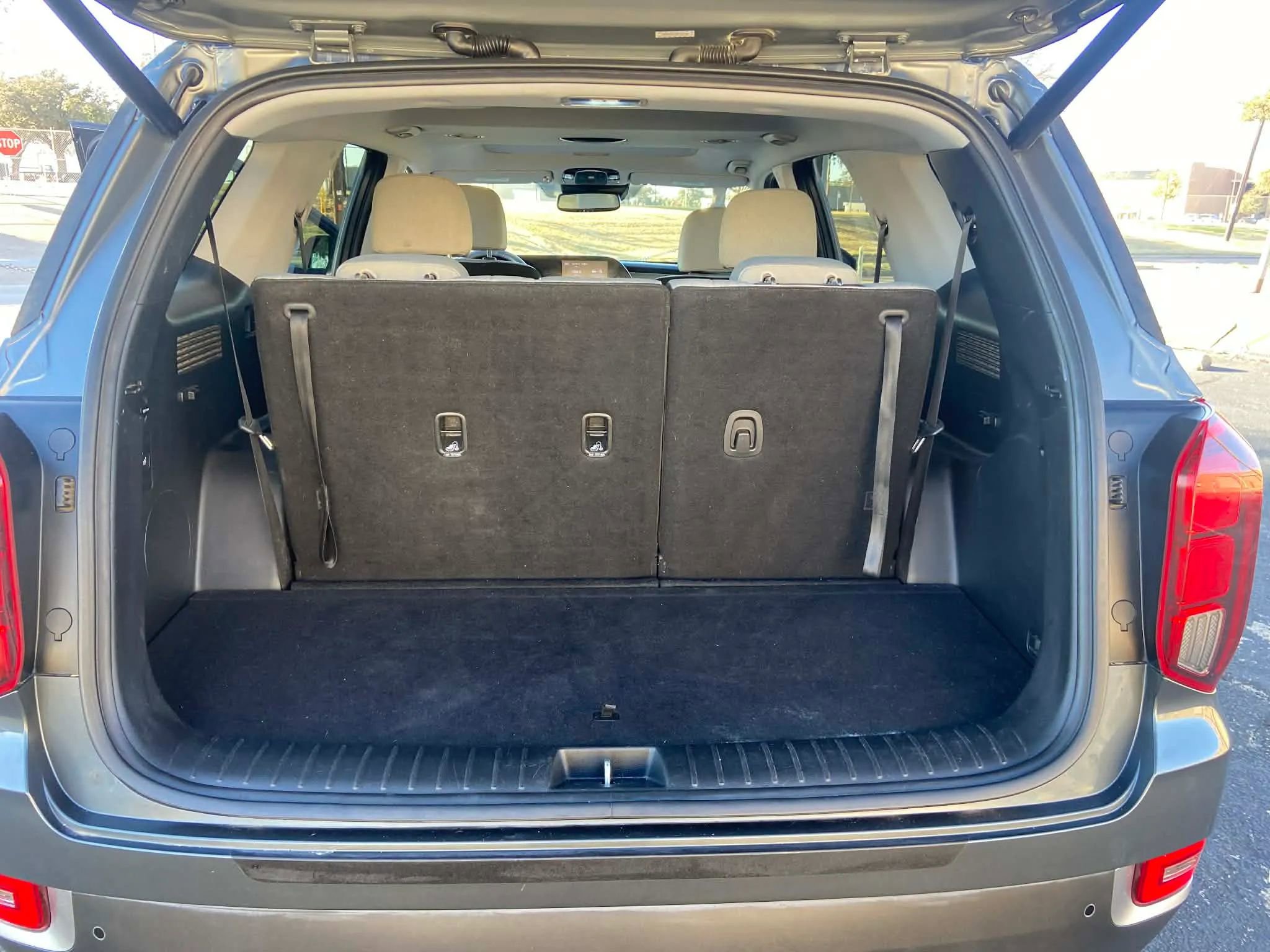 Used 2022 Hyundai Palisade SEL w/ Convenience Package FWD image 17