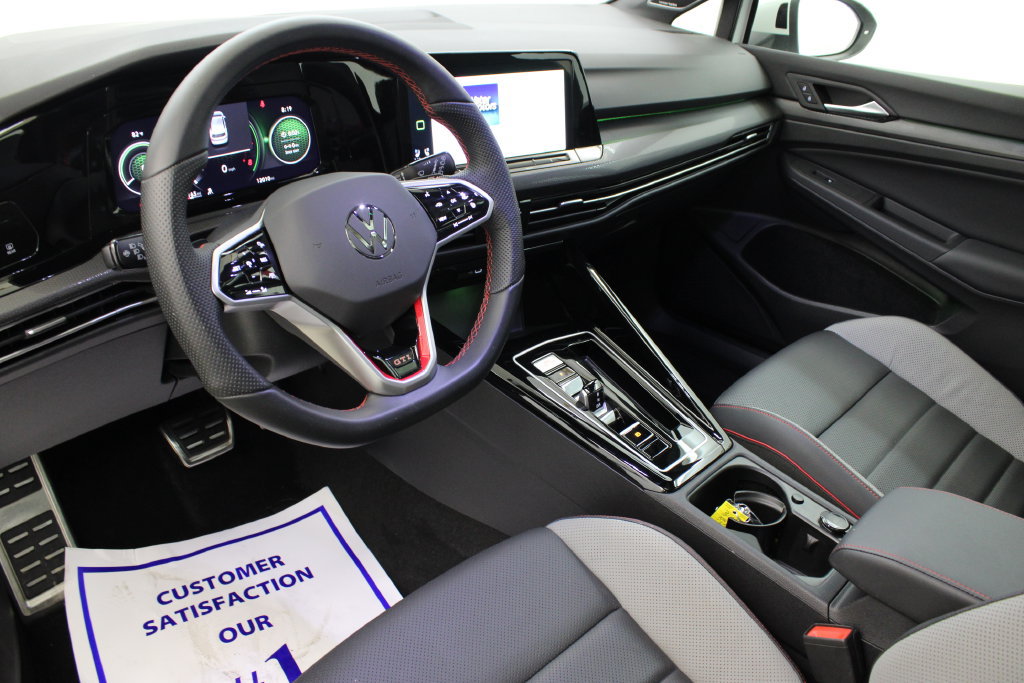 Certified 2023 Volkswagen GTI SE FWD image 16