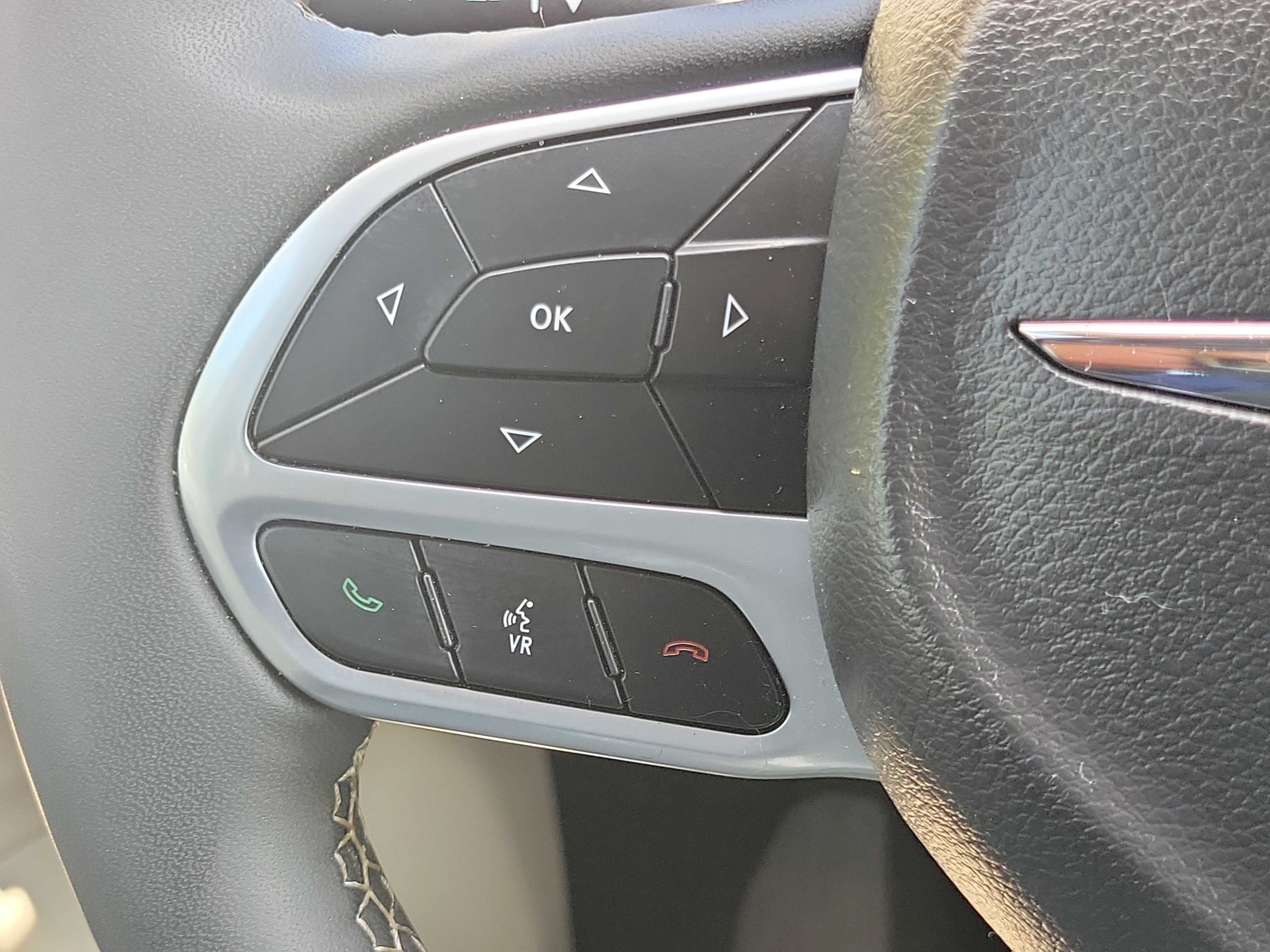 Used 2023 Chrysler Voyager LX FWD image 25