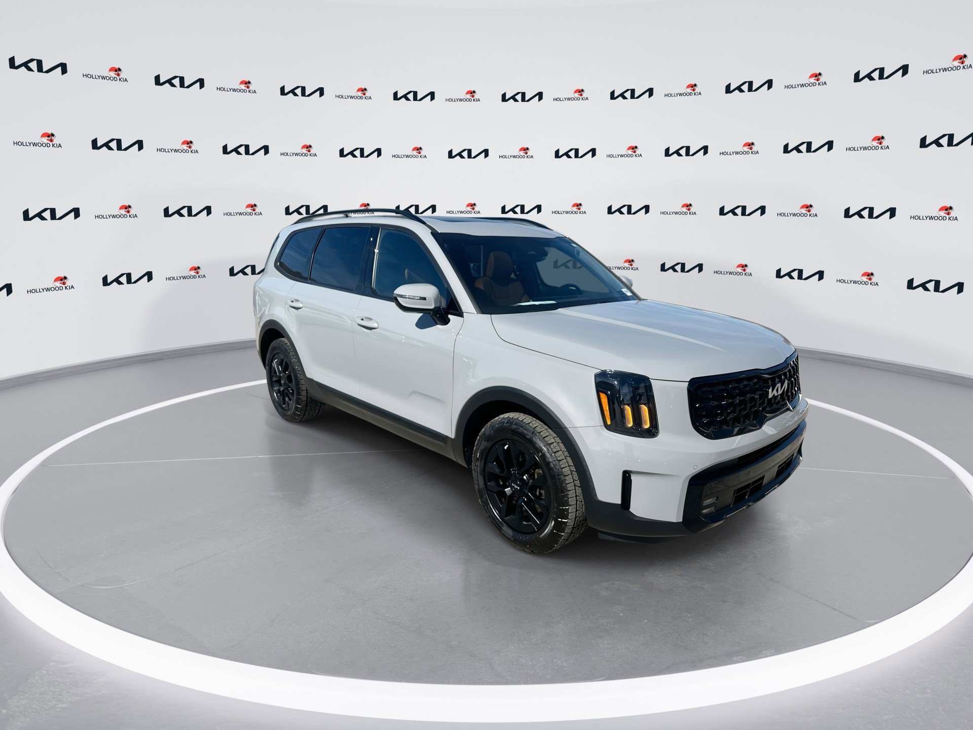 Used 2024 Kia Telluride SX X-Pro image 2