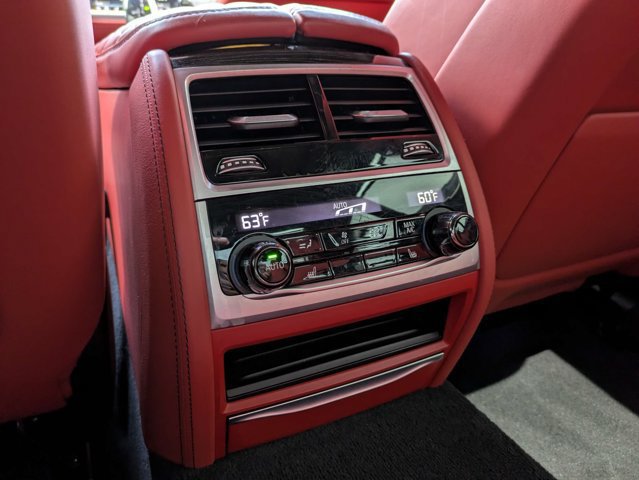 Used 2022 BMW 740i w/ M Sport Package RWD image 13