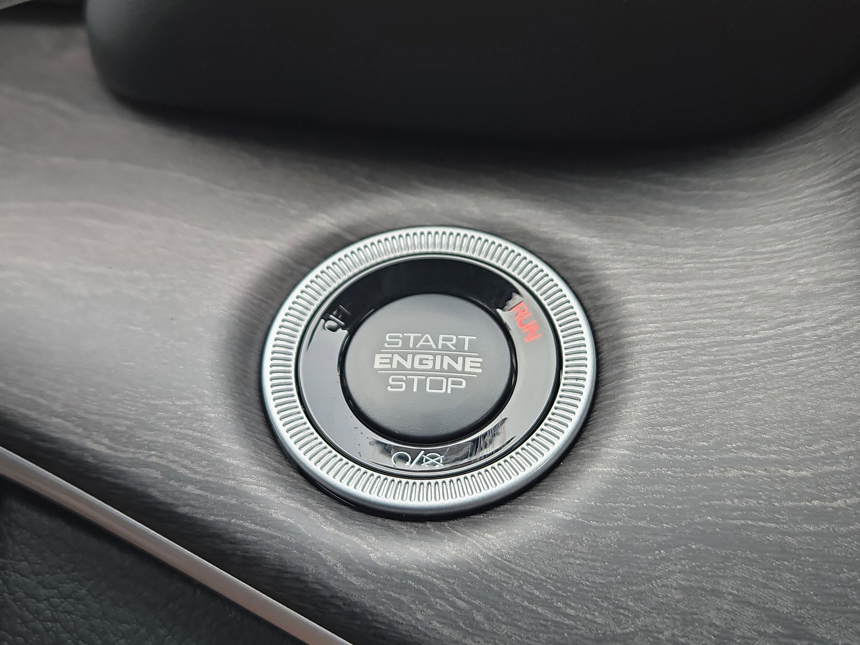 New 2025 Jeep Grand Cherokee L Limited w/ Black Appearance Package image 26